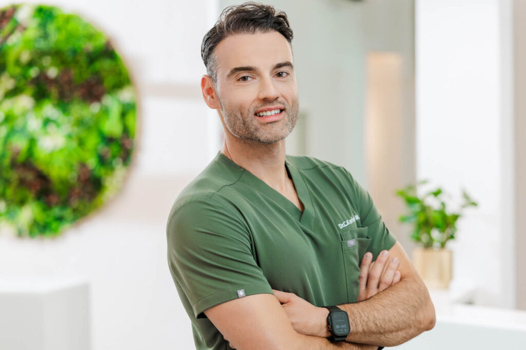 MD Dr. Christos Karinos